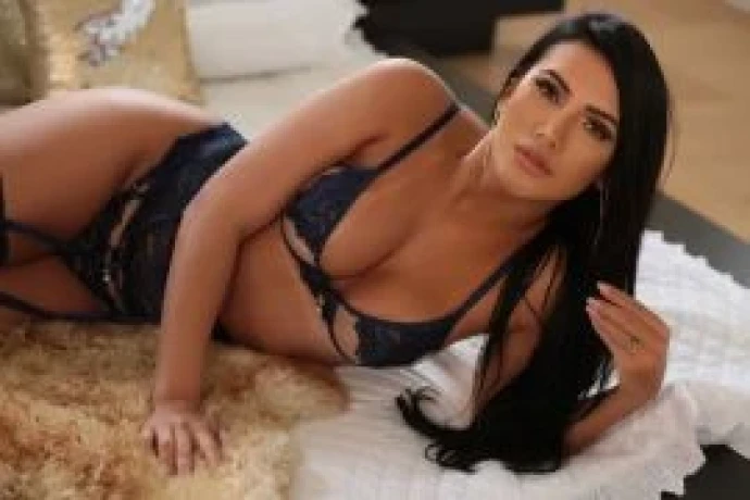 Tatiana Brazil — 8 / 9