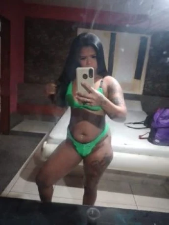 Danielle Santos — 5 / 6