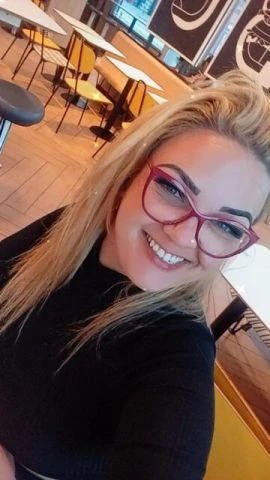 Liz Alves — 7 / 9