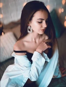 SESIL, Escort, Paris