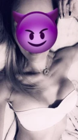 Melissa Bastos — 8 / 9