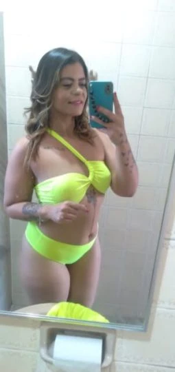 Thais Armani — 3 / 9