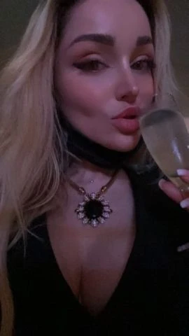 Manon, Escort, Bolzano