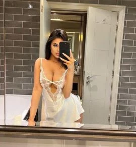 Olivia — 7 / 9
