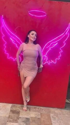 Bella — 5 / 6