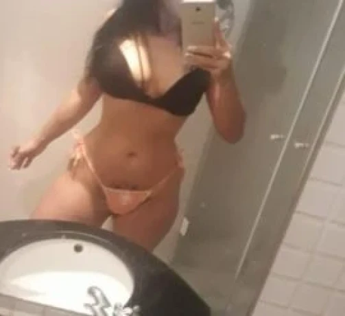 Isabela Barcellos — 3 / 5