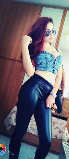 Clara — 8 / 9