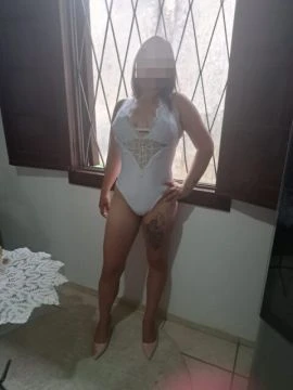 Bia Fernanda — 4 / 5