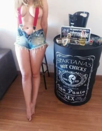 Sarah Luna — 7 / 9