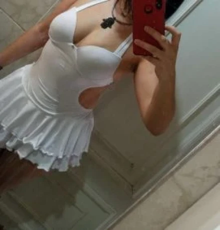 Érika Petrovic — 7 / 8