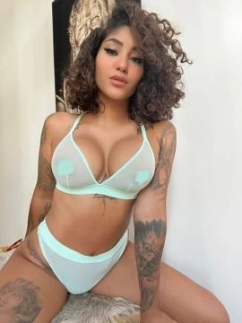 Pornstar Venus Afrodita — 5 / 9