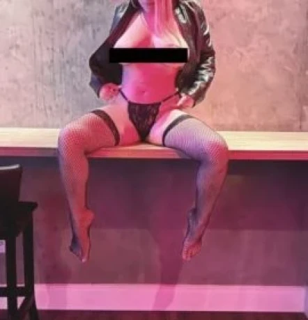 Monique Reis — 2 / 7