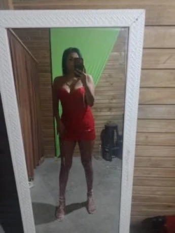 Dayane Souza — 2 / 4