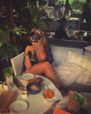 Pietra Kolinsky — 8 / 9