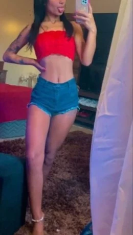 Mel Lisboa — 5 / 6