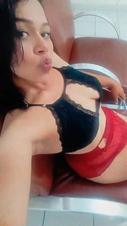 Nathaly Ayumi — 2 / 5