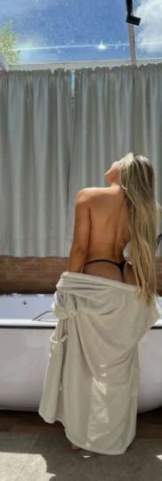 Jully Lopes — 5 / 9
