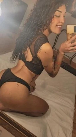 Alice Santos — 2 / 5