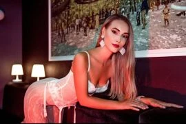 Maria — 2 / 9