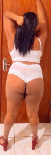 Katia Junqueira — 6 / 9