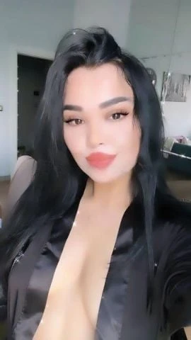 Lena — 2 / 7