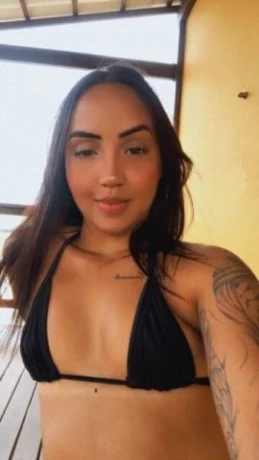 Mel Oliveira — 7 / 8