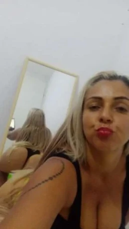 Jhuly Matos — 3 / 5