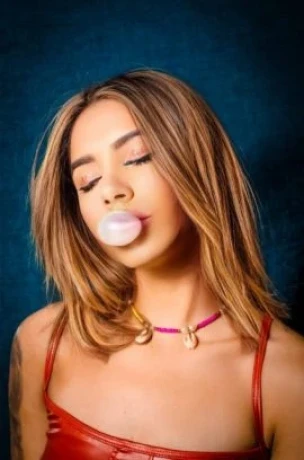 Bruna Nogueira — 1 / 9