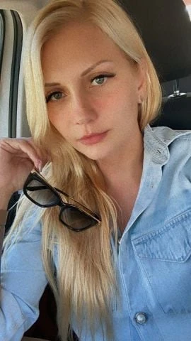 Bianca — 2 / 9