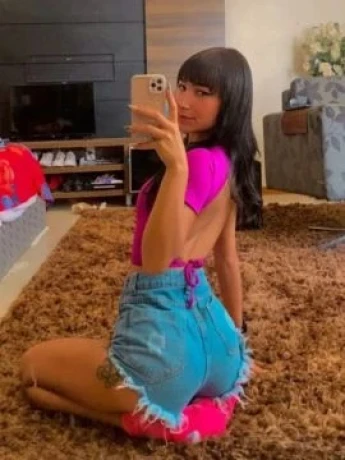 Mel Lisboa — 4 / 6