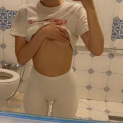 Ayoka, Escort, Kraków