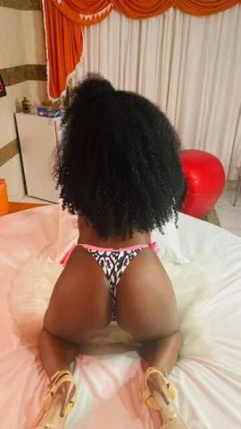 Agatha Muniz, Escort, Canoas