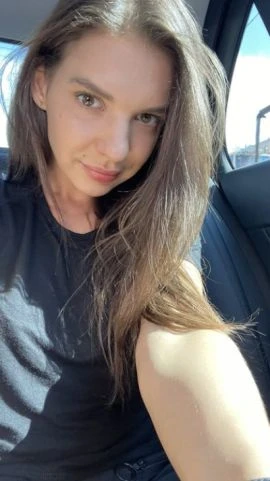 Alina Isabelle — 3 / 4