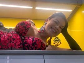 Miss Carmen — 6 / 9