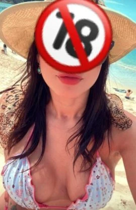Flávia Bueno — 4 / 5