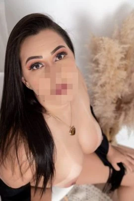 Hellen Cristina — 2 / 9
