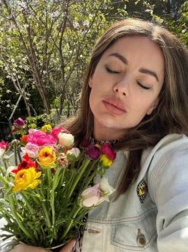 Milana — 3 / 7