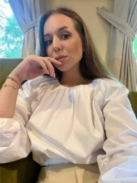 Polina — 8 / 9