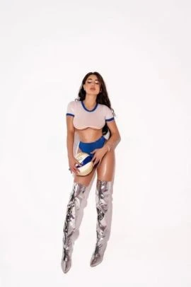 Maria — 6 / 8