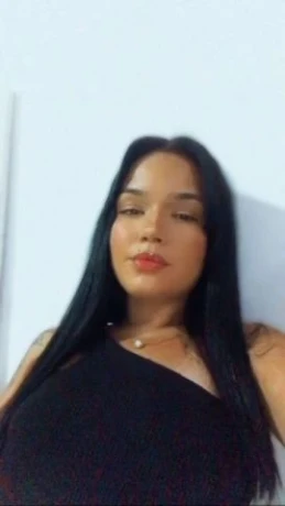 Lara Chiarelli — 4 / 5