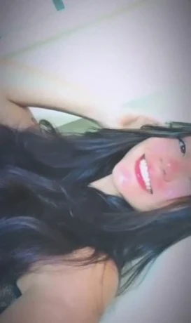 Mel Moreira — 4 / 5