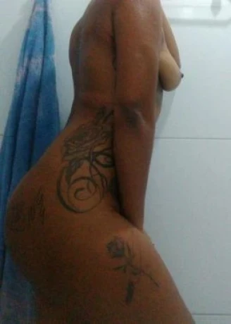 Isabella Mendes — 3 / 9