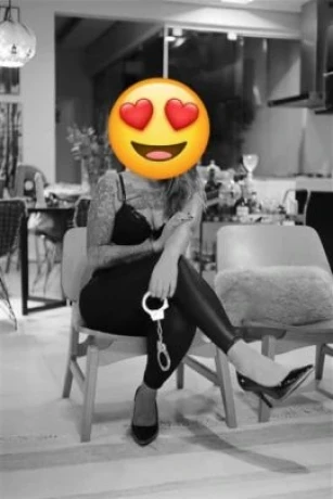 Brunna Amani — 3 / 9