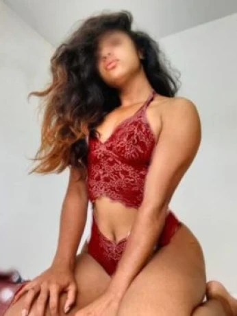 Nefertari Miller — 4 / 5