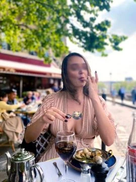 Cleo, Escort, Paris