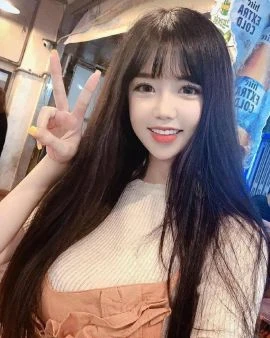 Mia — 5 / 7
