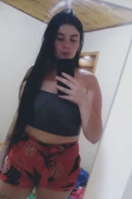 Larissa Silva — 2 / 5