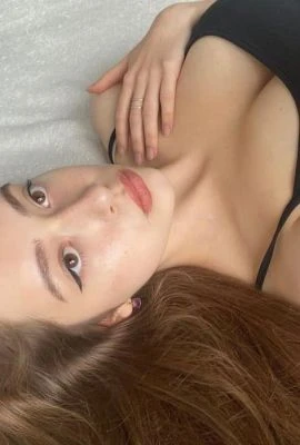 Lara — 7 / 9