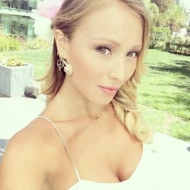 Alice, Escort, Toulon