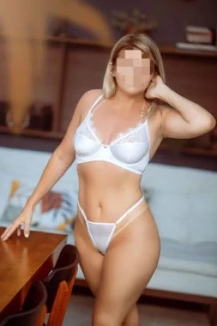 Milena Garcia — 7 / 9